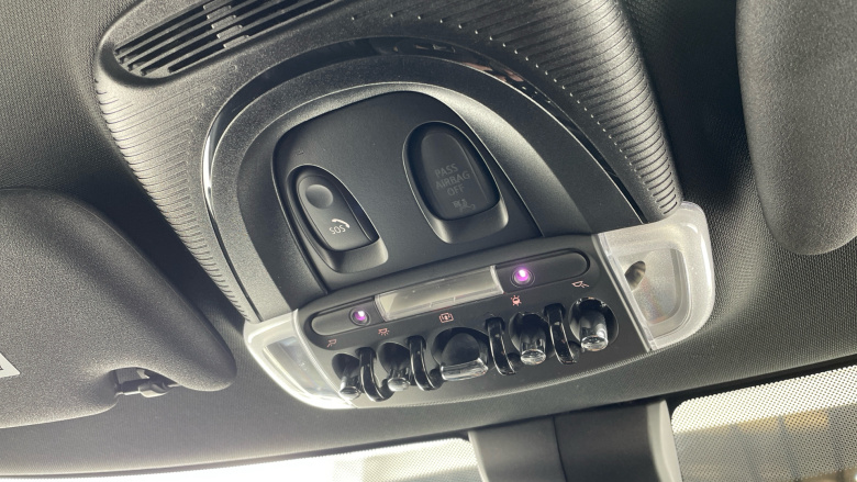 MINI Hatchback 135kW Cooper S Level 3 33kWh 3dr Auto Electric Hatchback